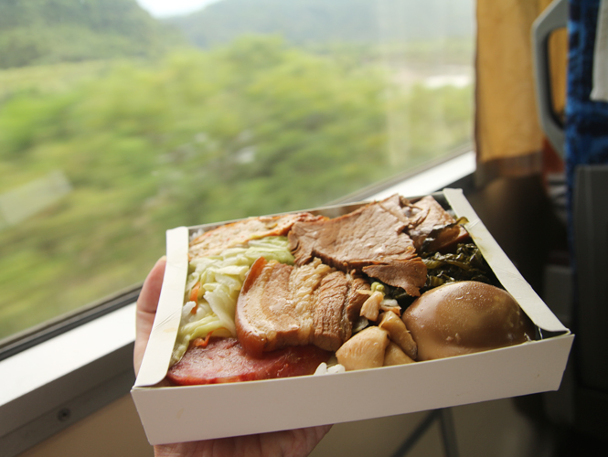 便當，在熱情與冷靜之間