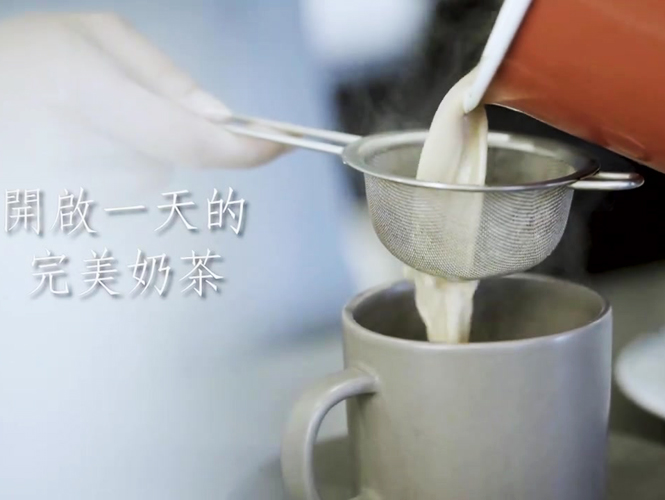 【廚事】《紅茶經》:葉怡蘭的私房茶飲「 鍋煮奶茶」|寫樂文化
