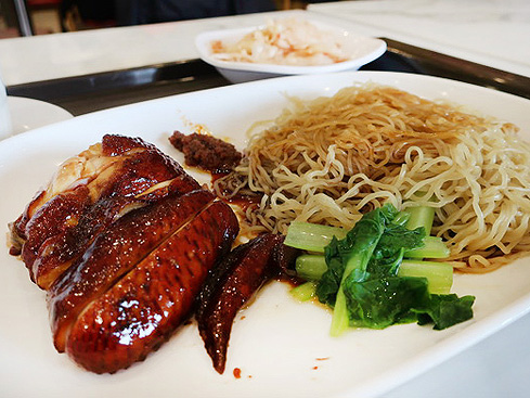 2018.04.12 了凡油雞飯‧麵（HOYII北車站店）