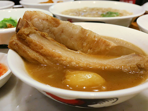 2019.05.03 黃亞細肉骨茶（新光三越信義店）