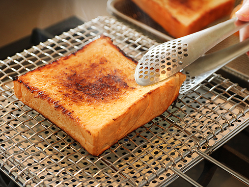 歸本返真，麵包狂潮