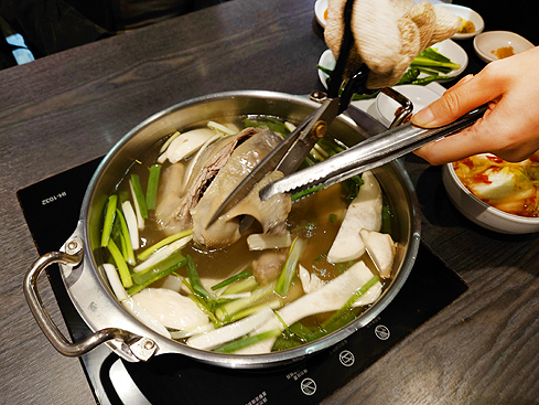 2020.12.01 孔陵一隻雞