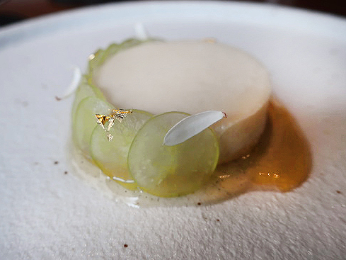 2022.01.08 HUGH dessert dining