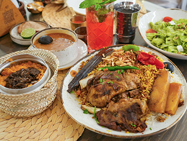 素樸豐盛。在烏地阿拉伯吃飯(上):啖肉食魚