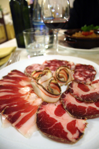 迷上，托斯卡尼生火腿