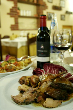 {旅食隨記}山城裡的秋之野味宴